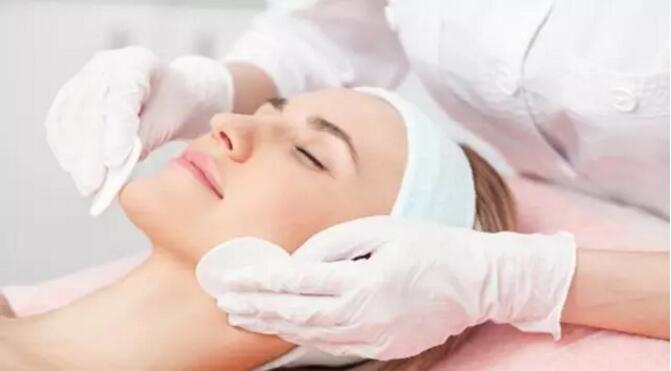 美容院加盟品牌應該如何進行選擇呢？_唯美度美容院spa養生加盟網