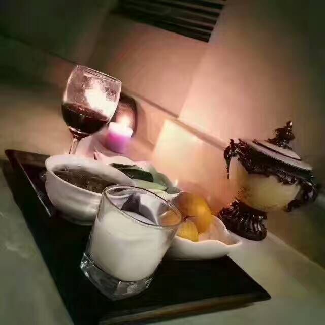 2017年投資美容院怎樣選擇一個合適項目進行加盟?_唯美度品牌美容院加盟官網