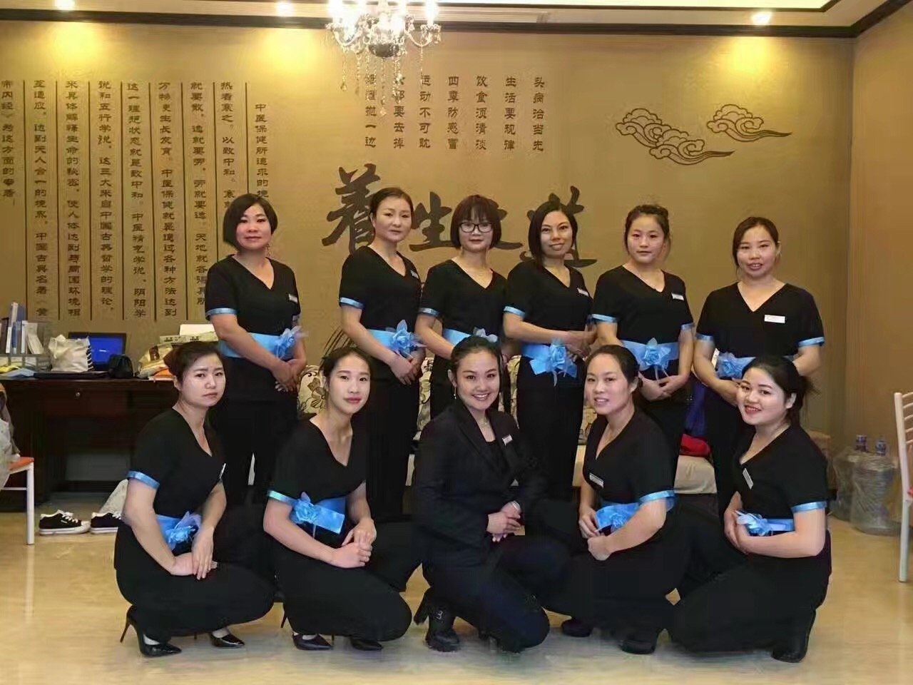 美容院怎么給顧客發(fā)送邀約短信呢