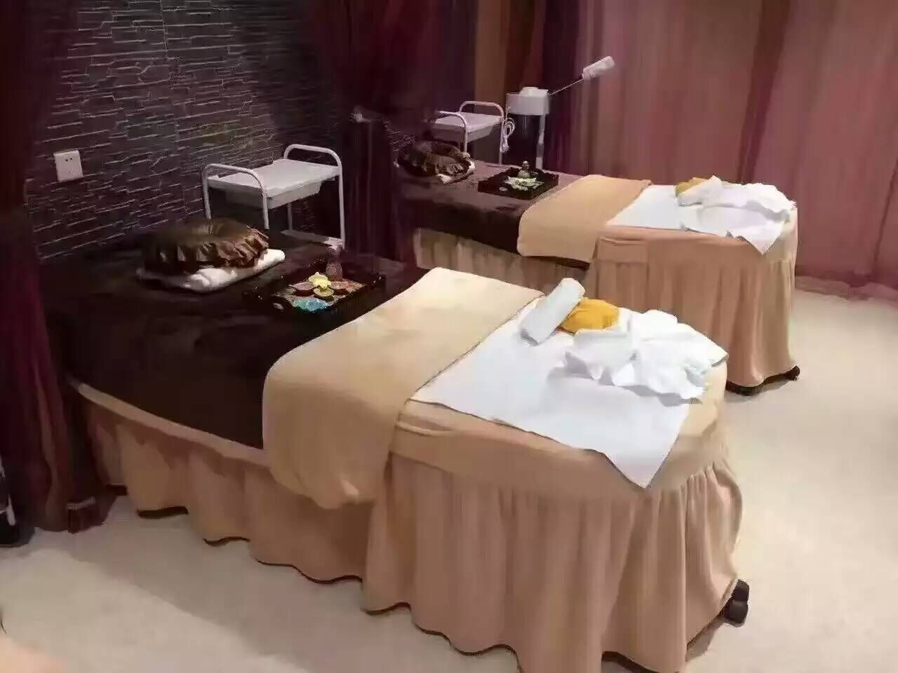 資金少能開(kāi)美容院?jiǎn)? width=