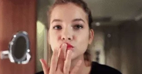 誰(shuí)說(shuō)夏天不用護(hù)唇膏?沒(méi)有它，再貴的口紅都沒(méi)用!