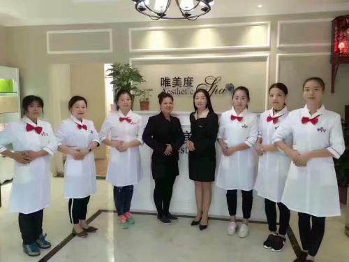 美容師培訓(xùn)主要包括哪些方面？怎么讓美容院更人性化？