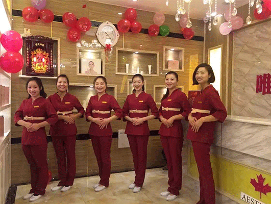 想在美容院工作，作為面試者應(yīng)如何應(yīng)對？