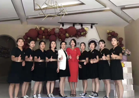 美容院培訓是人力資源開發的主要途徑