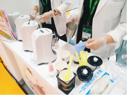 Z世代顏值經(jīng)濟崛起，私人定制護膚品迎來大熱時代