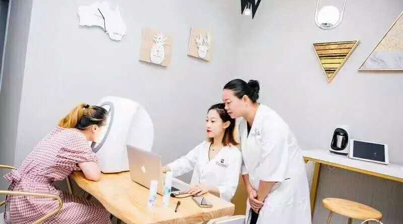 干貨滿滿！為什么一定要去專業(yè)皮膚管理店做護(hù)膚？